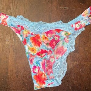 Victoria’s Secret Very Sexy Brazilian/slip panty